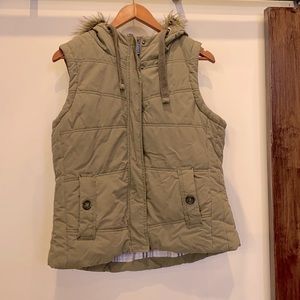 Large hooded vest